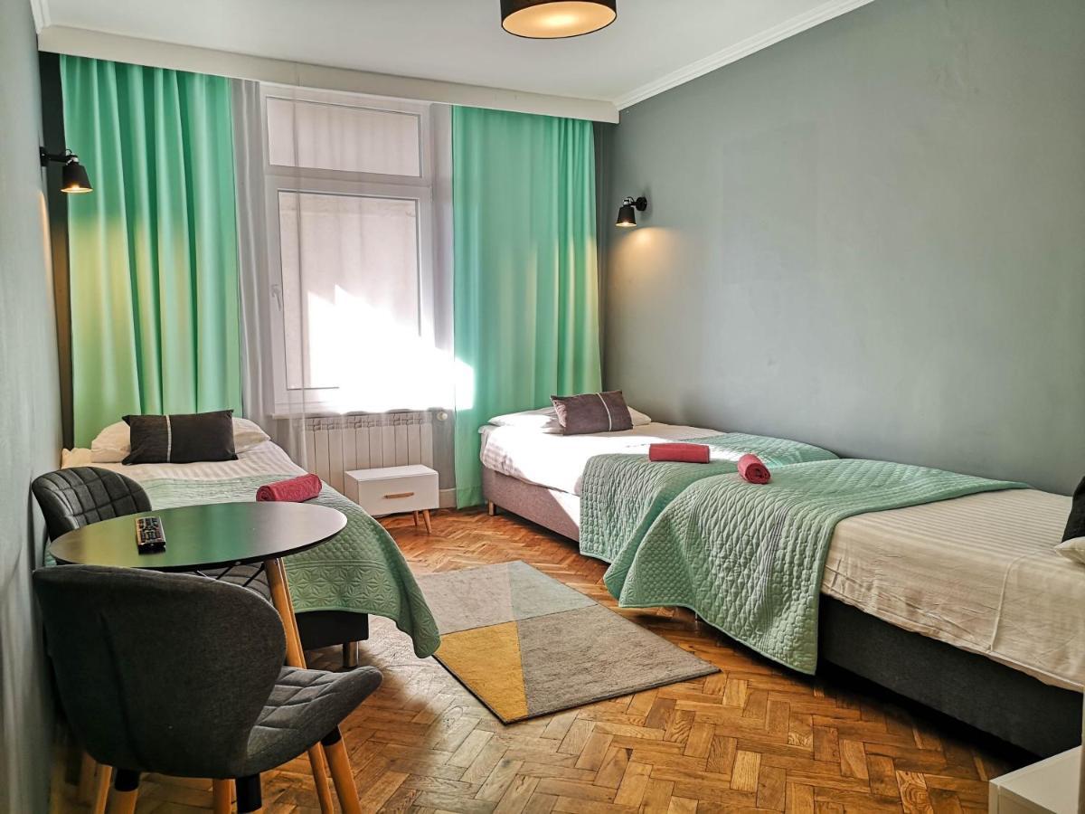 Bialy Orzel Aparthotel Przemysl Exterior photo